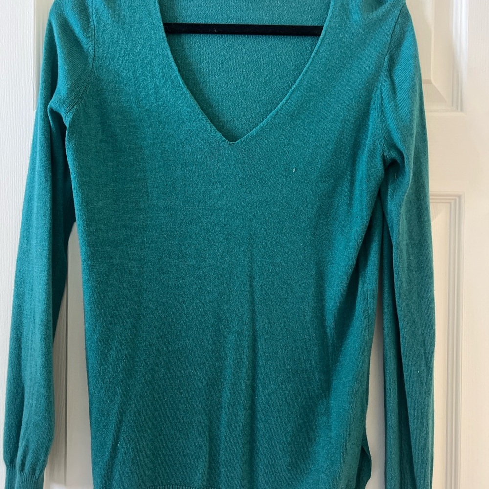 Elegant Teal V-Neck Women's Sweater